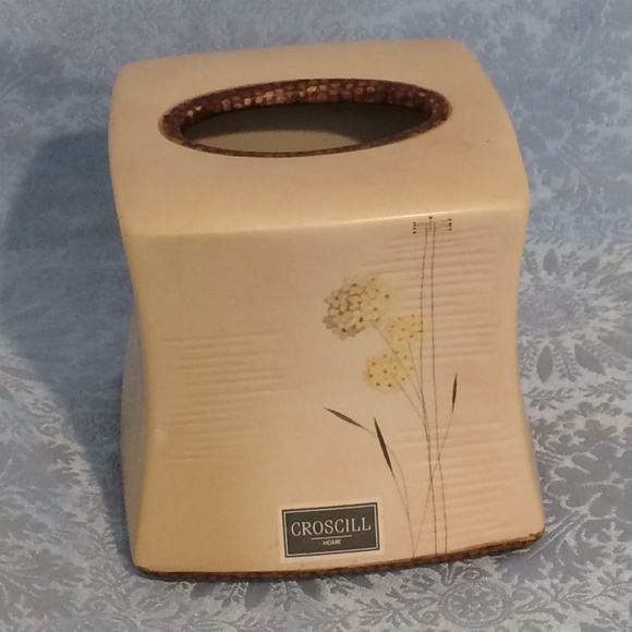 Tissue Box Cover Beige by Croscill Ceramic - Picture 1 of 8